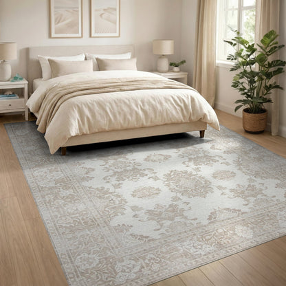 Beige Traditional Persian Traditional Persian Area Rug