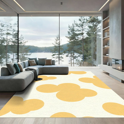 Golden Butterscotch Quatrefoil Bloom Rug